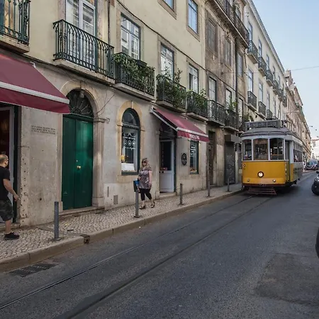 Lejlighed Lovelystay - Beautiful, Calm & Spacious Flat Near Bairro Alto Lisboa
