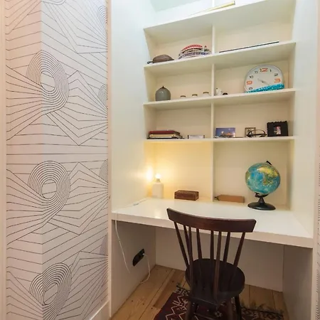 Lovelystay - Beautiful, Calm & Spacious Flat Near Bairro Alto Appartement