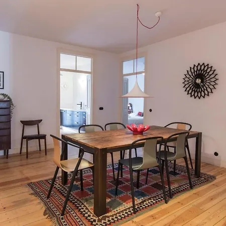 Apartamento Lovelystay - Beautiful, Calm & Spacious Flat Near Bairro Alto