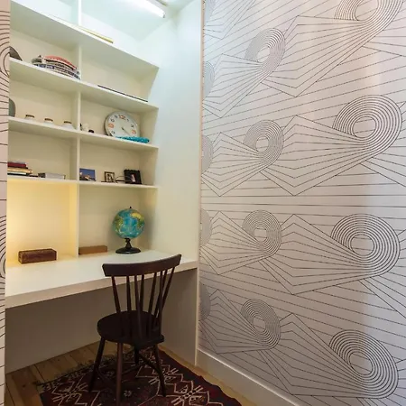 Lovelystay - Beautiful, Calm & Spacious Flat Near Bairro Alto * Lisboa
